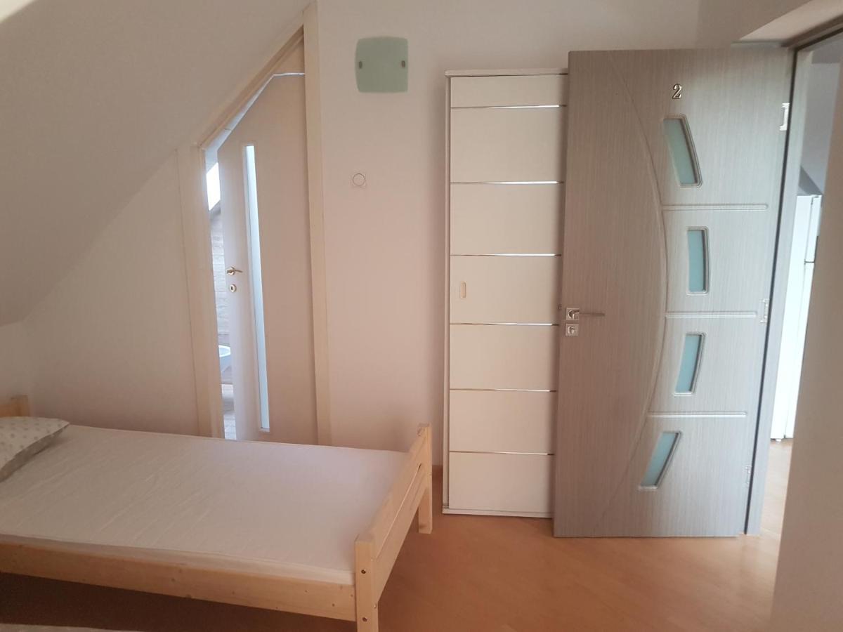 Lara Guest House Sfântu-Gheorghe Exteriér fotografie