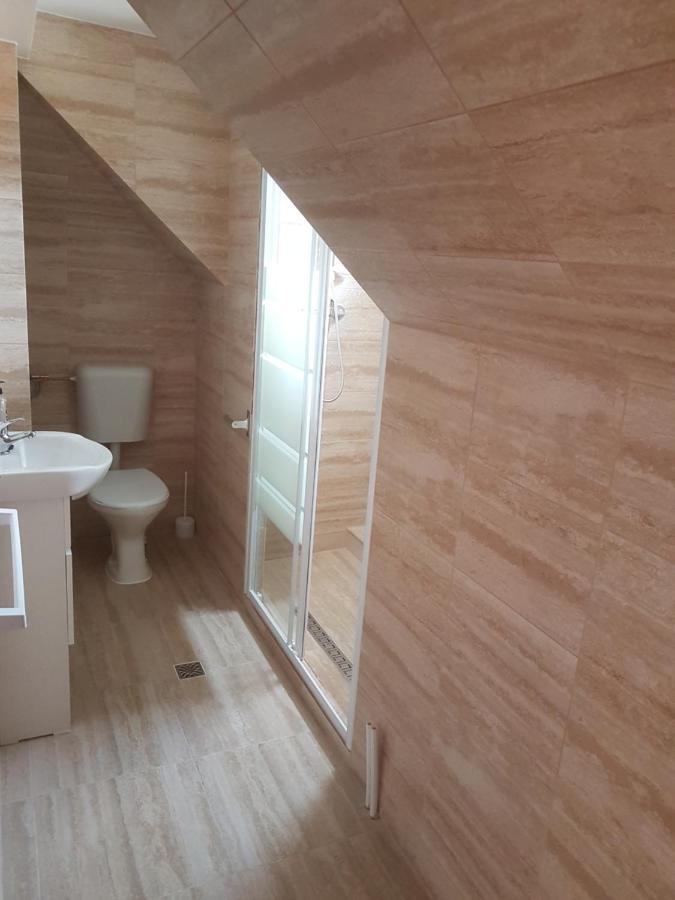 Lara Guest House Sfântu-Gheorghe Exteriér fotografie